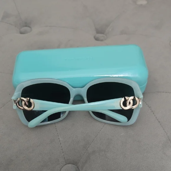 Tiffany & Co Black Sunglasses Modern Accessories - Picture 3 of 8